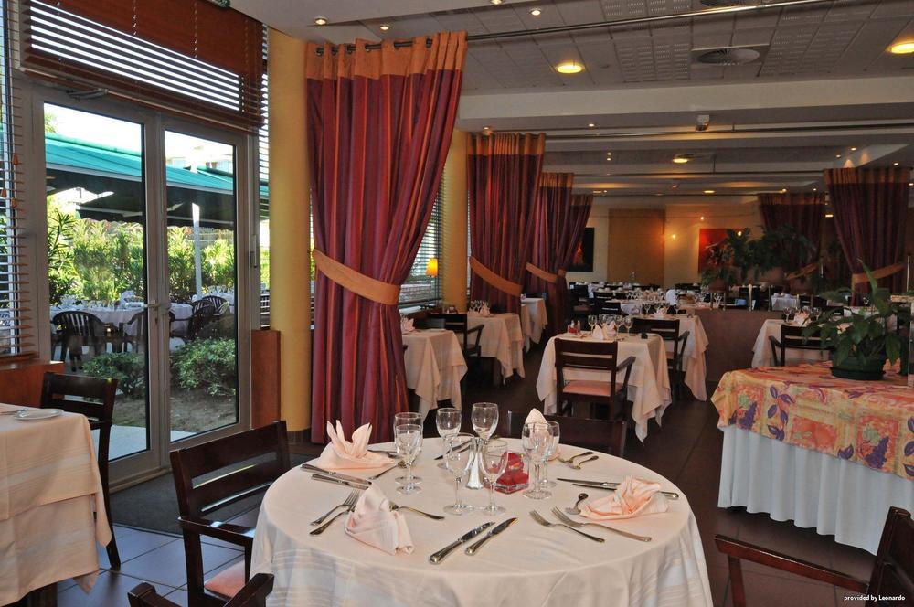 Best Western Hotel Sourceo Saint-Paul-lès-Dax Ресторант снимка